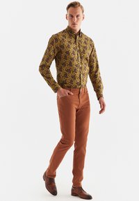 Pako Lorente Jeansy Slim Fit