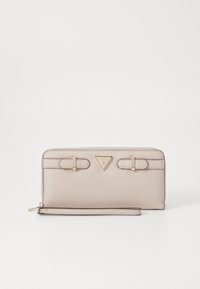 Vald, almond