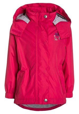 Różowa wodoodporna kurtka z kapturem, elastycznymi mankietami, dwoma przednimi kieszeniami oraz małym dekoracyjnym wzorem na lewej piersi. Gładka tekstura.