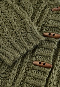 Next CHUNKY BUTTON FRONT CABLE - REGULAR FIT - Kardigan - green khaki