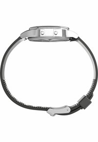Orologio in acciaio inox di colore argento con cassa rotonda, cinturino in silicone nero e un motivo testurizzato lungo il bracciale. Presenta una chiusura a morsetto.
