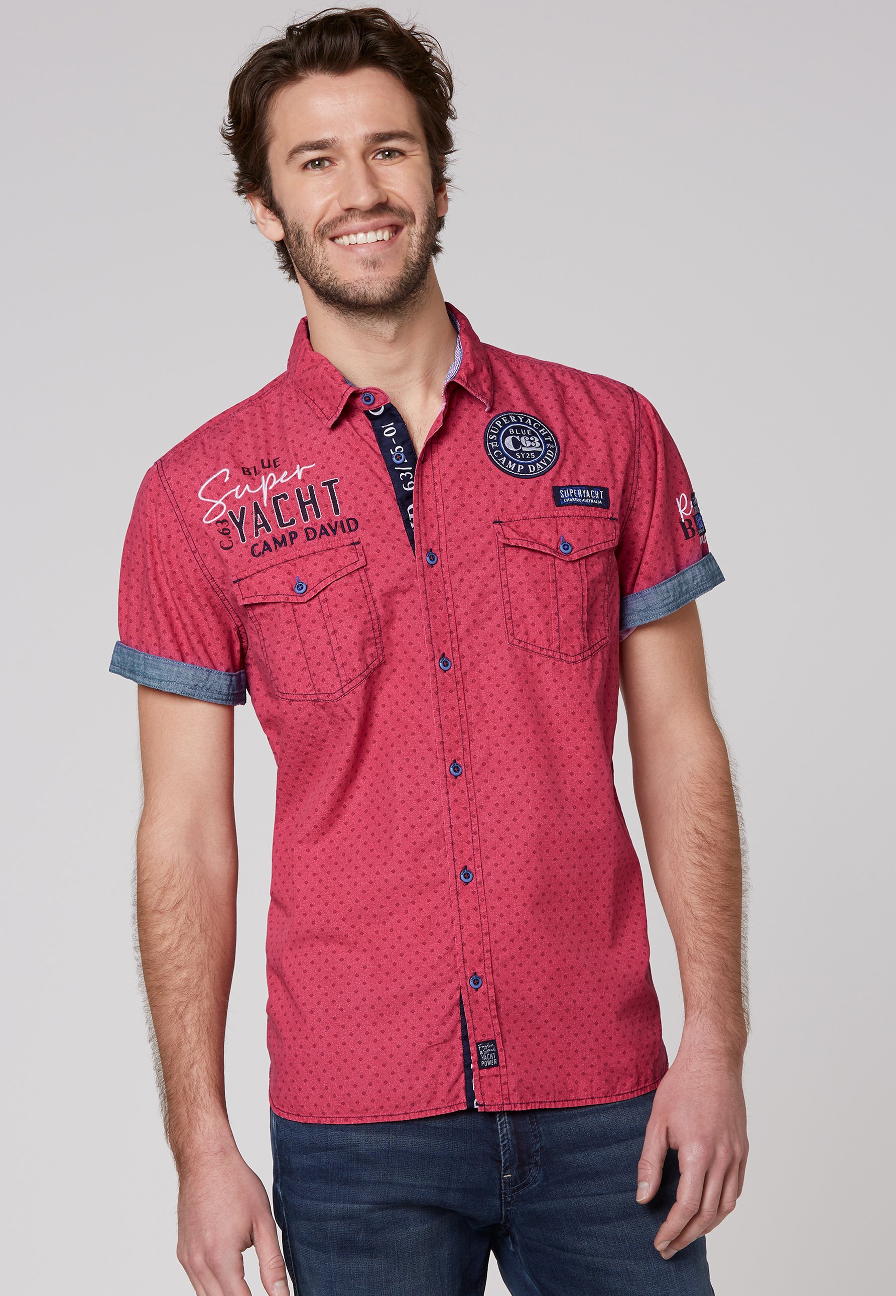 PRINT UND ARTWORKS - Shirt - yacht red 
