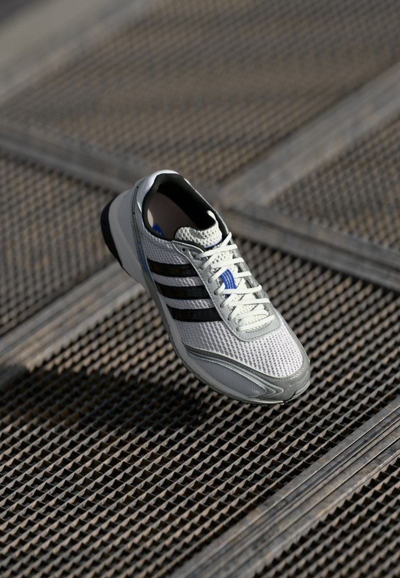adidas Originals ADIZERO ADIOS OG footwear white/hi res blue/grey five/white