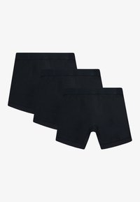 Lot de trois boxers noirs, en tissu doux, avec une ceinture élastique et une coupe ajustée, sans motifs ni embellissements.