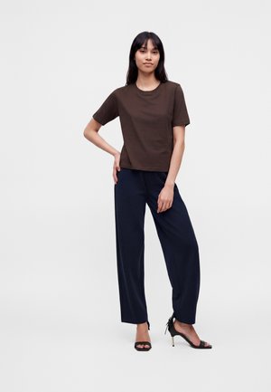 JDY, JDYREX 2 PACK - T-shirt basique - chateau gray/coffee bean