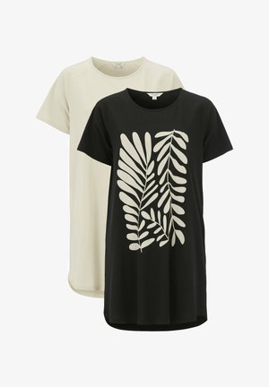 Kaksi t-paitaa: yksi kerma, jossa on yksinkertainen kuvio, ja toinen musta, jossa on suuria valkoisia lehtigrafiikoita. Molemmissa on lyhyet hihat ja rento istuvuus.