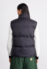 Ellesse BARGENT PADDED GILET - Weste - black