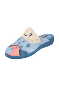 Zapatilla azul con diseño de nubes de felpa, con ojos y corazones bordados. Parte superior texturizada con acentos florales coloridos y un forro suave.