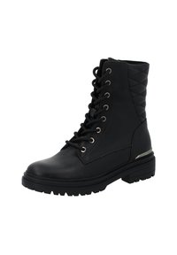 Botas de combate negras con cordones, hechas de cuero suave con acentos acolchados y detalle metálico en el talón. Presenta una suela de goma gruesa.