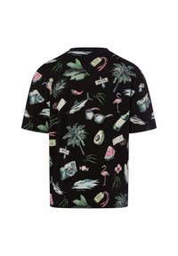Black t-shirt with a colorful summer-themed print featuring palm trees, flamingos, sunglasses, and various travel-related icons.