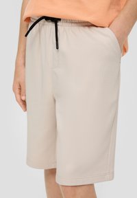 s.Oliver BERMUDA - Trainingsbroek - helles beige