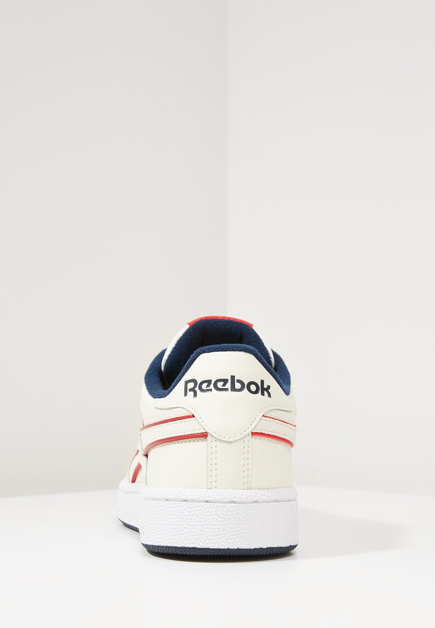 reebok vintage revenge plus