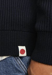 R.D.D. ROYAL DENIM DIVISION EINFARBIG  - Strickjacke - salute