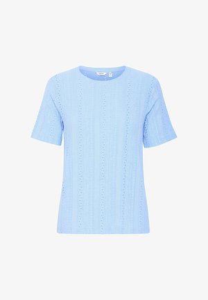 Lyseblå kortærmet top i struktureret strik med lodrette striber og dekorerende huller. Rund halsudskæring; afslappet pasform.