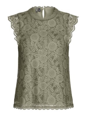 Blouse sans manches en dentelle vert olive avec des motifs floraux, des bords festonnés et une petite fermeture à bouton au dos au niveau de l'encolure.
