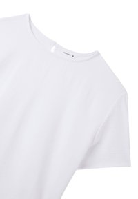 T-shirt bianco a maniche corte con scollatura rotonda e un piccolo dettaglio a occhiello sul retro. Realizzato in tessuto leggero e morbido.