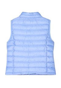 Gilet smanicato azzurro chiaro in piumino con design trapuntato e cuciture orizzontali, colletto alto e finitura liscia e lucida.