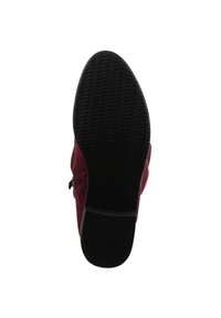 Elara Stiefel - rot