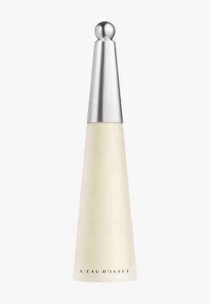Hohe, zulaufende satinierte Glas-Parfümflasche mit metallisch silberner, kegel- und rundförmiger Verschlusskappe, beschriftet mit L'EAU D'ISSEY.