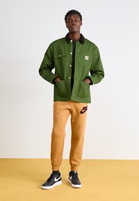 Carhartt WIP MICHIGAN - Lett jakke - tarragon/black rigid