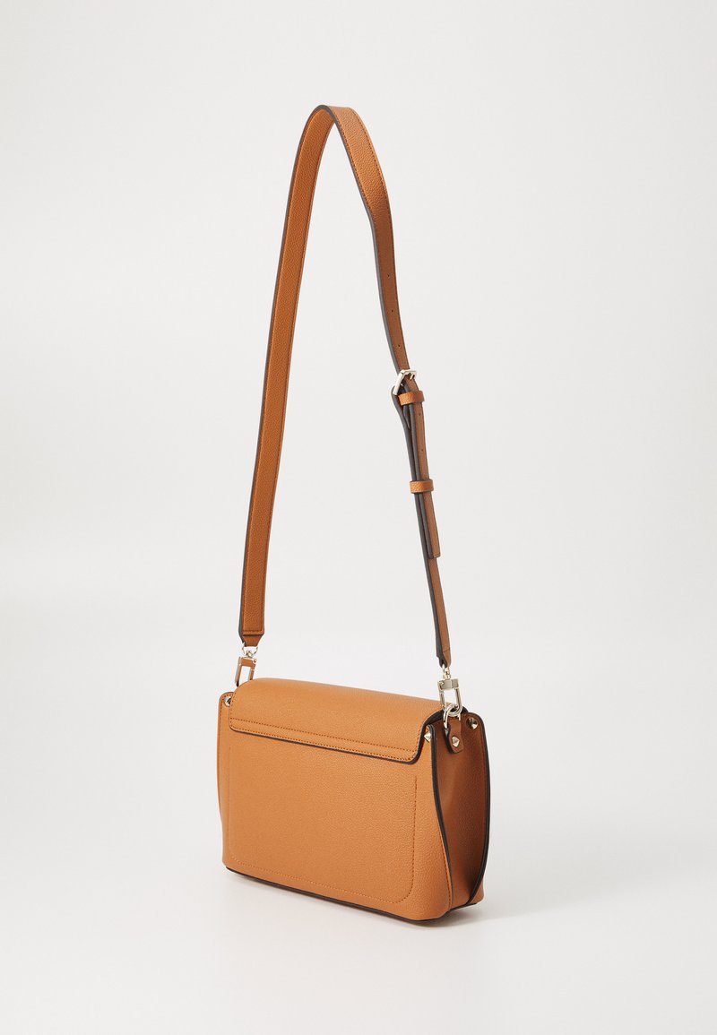 Sac à Épaule GUESS Meridian Flap Crossbody - Cognac - 100% Polyuréthane - Neuf Avec Étiquettes