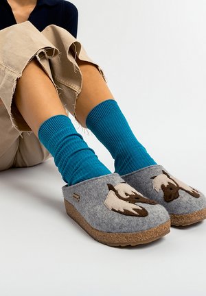 Haflinger, Chaussons - grau
