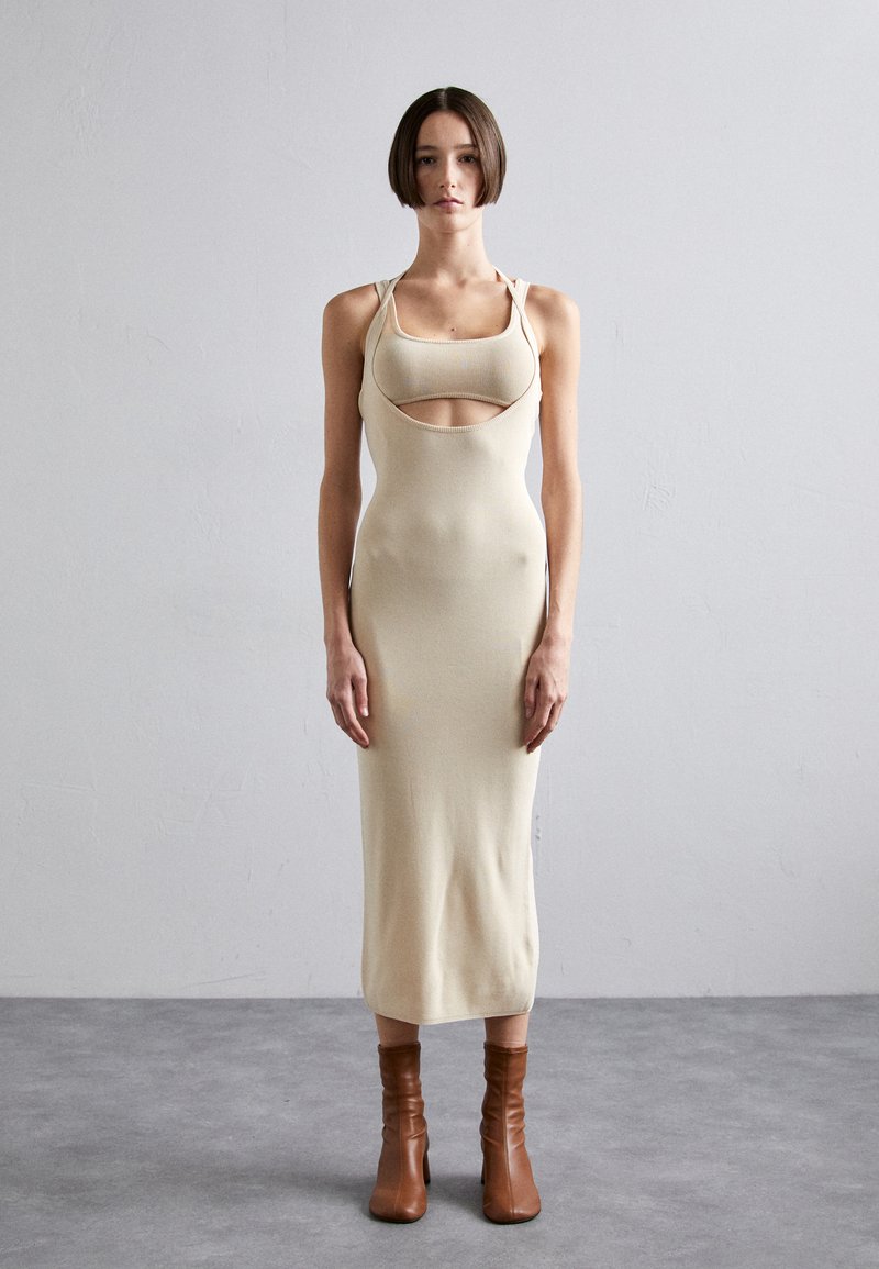 Materiel - SECOND SKIN DRESS - Egyenes szabású ruha - sand, Nagyítás