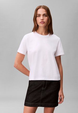 Calvin Klein CLASSIC LOGO GRAP - Βασικό μπλουζάκι - white