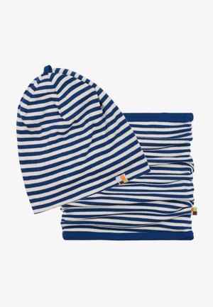 Set di beanie e scaldacollo a righe blu e bianche realizzato in tessuto morbido, con etichette logo su entrambi gli articoli. Design elasticizzato e senza cuciture.