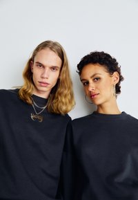 Jack & Jones PREMIUM JPRBLAHARVEY CREW NECK UNISEX - Felpa - asphalt