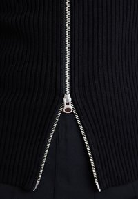 Weekday VANNA OFF SHOULDER ZIP CARDIGAN - Strickjacke - black