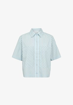 Chemise courte à manches courtes en bleu clair avec des rayures brunes diagonales. Dotée d'une fermeture à boutons et de deux poches plaquées sur la poitrine.