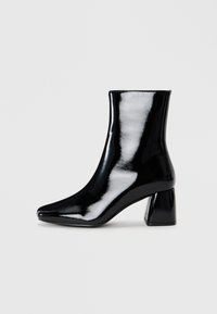 ONLBRIELLE - Enkelkaarsjes - black