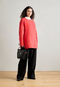 Marc O'Polo ROUND NECK - Sudadera - poppy red