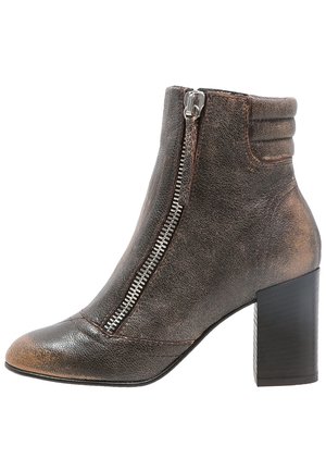 Bottines - brown