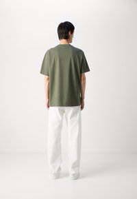 Lindbergh O NECK TEE OVERSIZE - Jednoduché tričko - olive