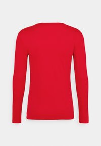 Rode lange mouwen shirt met een ronde hals, een gladde textuur en een aansluitend ontwerp. De achterkant is een effen kleur zonder patronen of versieringen.