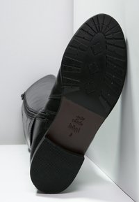 Högl Botas - black