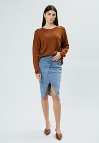 INFLUENCER FANCY - Strickpullover - caramel