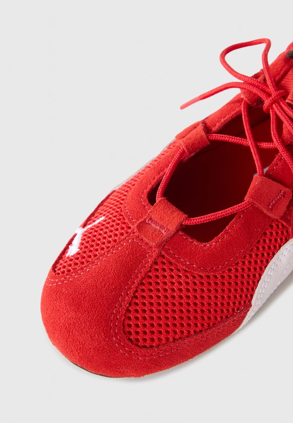 SPEEDCAT GO - Slip-ons2