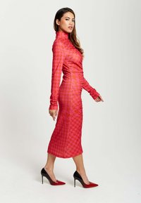 Liquorish DISTORTED HOUNDSTOOTH PRINT  - Shift dress - pink