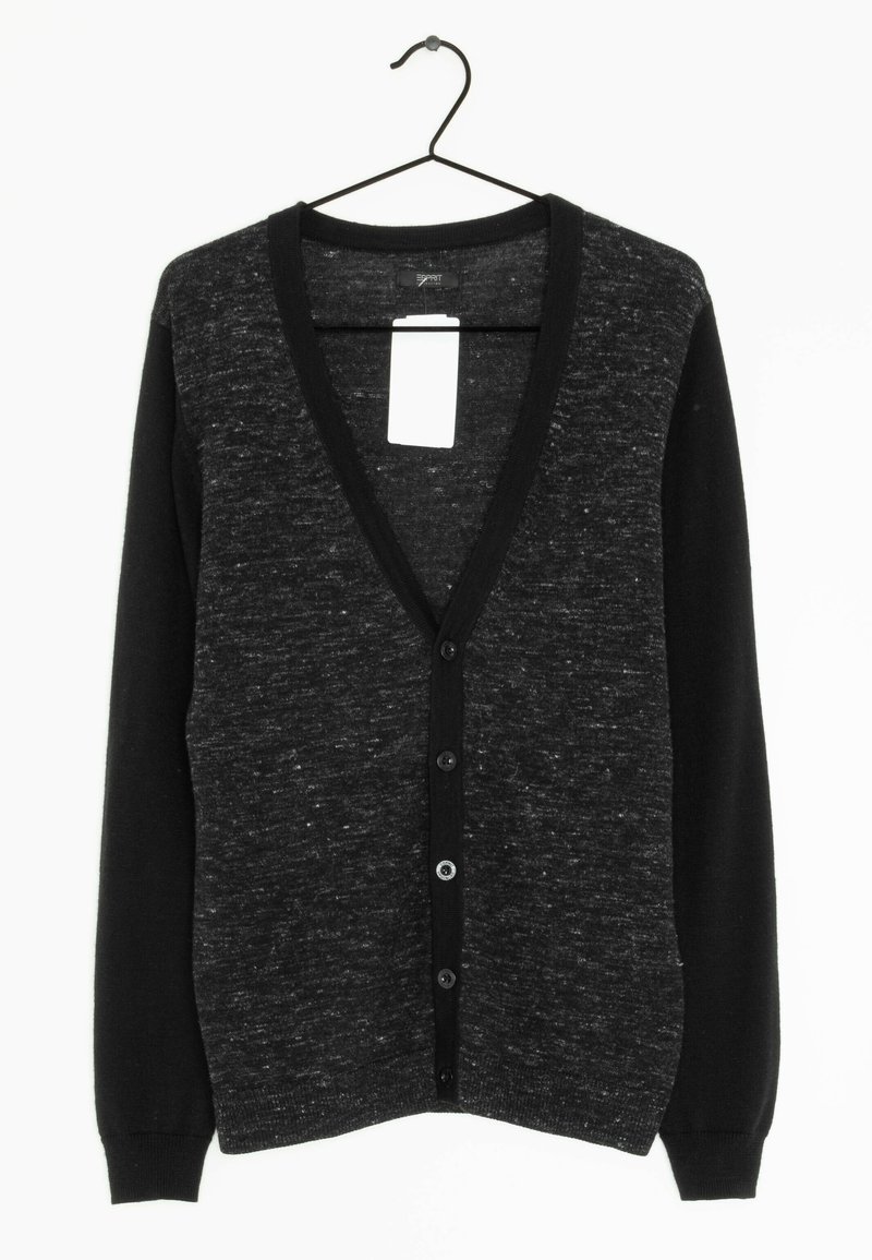 Cardigan en tricot noir et gris avec un col en V, des manches longues, une fermeture à six boutons et un corps texturé. Suspendu à un crochet noir.
