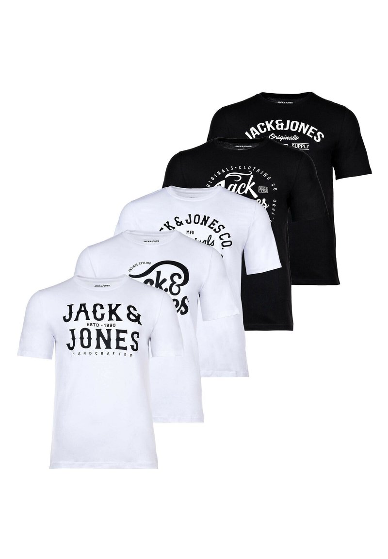 Cinco camisetas en blanco y negro, con diferentes diseños y textos. Hechas de algodón, de manga corta, con cuello redondo, y estilos de logotipos variados.