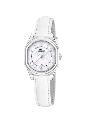 Hodinky Lotus s bílým koženým řemínkem, stříbrným osmihranným pouzdrem, perleťovým ciferníkem, stříbrnými hodinovými značkami a ukazatelem data v 6 hodin.