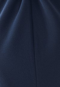 No seleccionado, navy blue