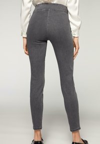 Calzedonia Džegíny - denim grau