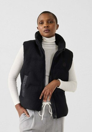 GRAND FROID PUFFER SANS MANCHES ATSUMA - Smanicato - noir