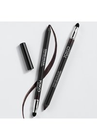 Due eyeliner KIKO Milano: una matita nera liscia e una matita marrone scuro con punta sfumatrice, entrambe con l'etichetta "INTENSE COLOUR".
