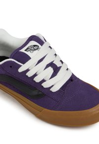 Vans KNU SKOOL UNISEX - Scarpe skate - black