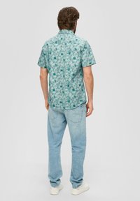 s.Oliver KURZARM MIT KENTKRAGEN - Hemd - minze